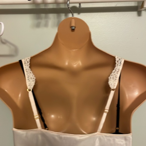 VINTAGE VICTORIA SECRET Sexy, lacey, mesh, long, split, nightgown- GOLD LABEL - Picture 7 of 14